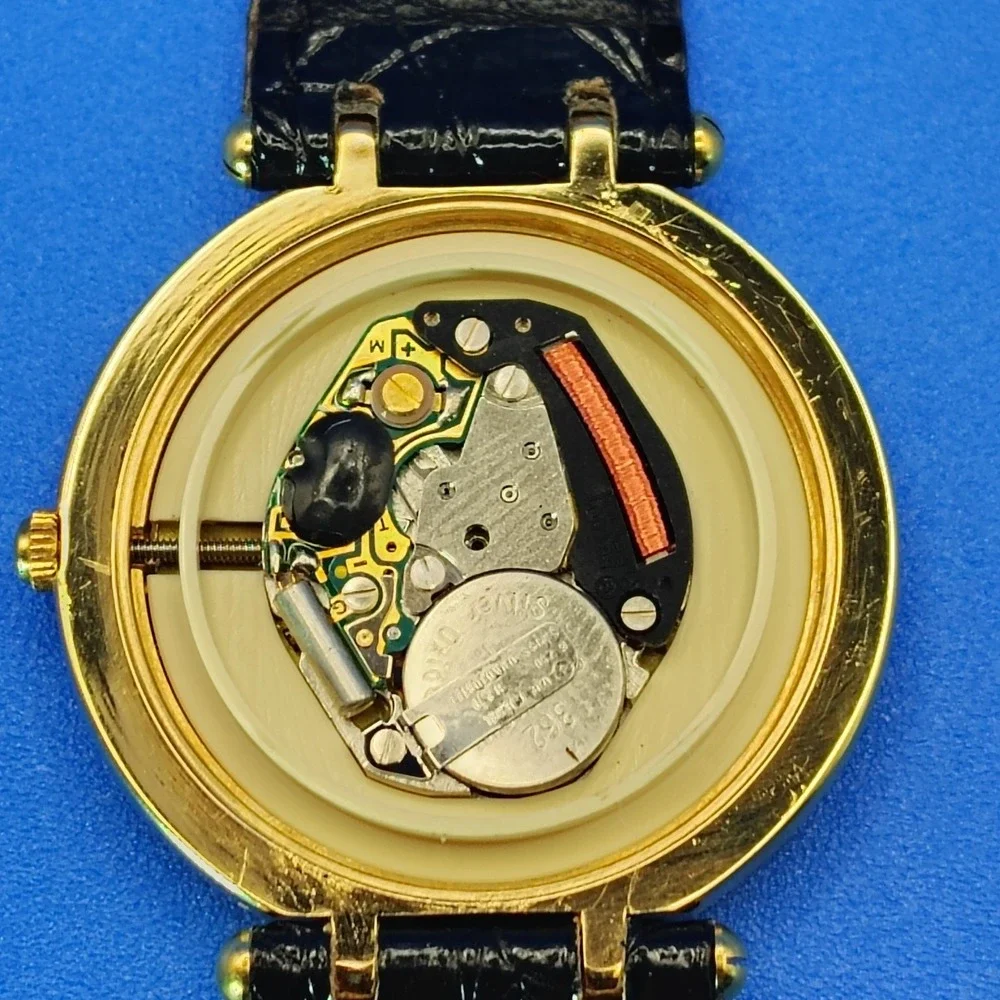 Vintage 1988 Jean Claude Genuine SWISS Onyx Mother of Pearl Women's Quartz Watch